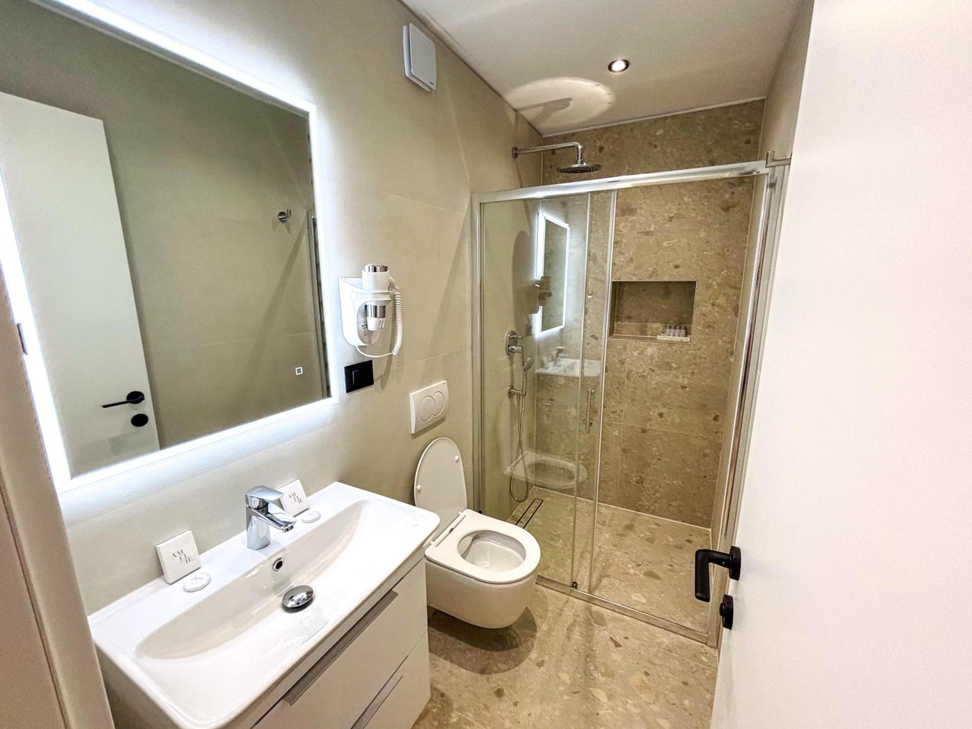 ספליט Marthinis Luxury Suites מראה חיצוני תמונה
